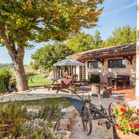 Sleeps 6 Pool Wifi Apartment Piobbico